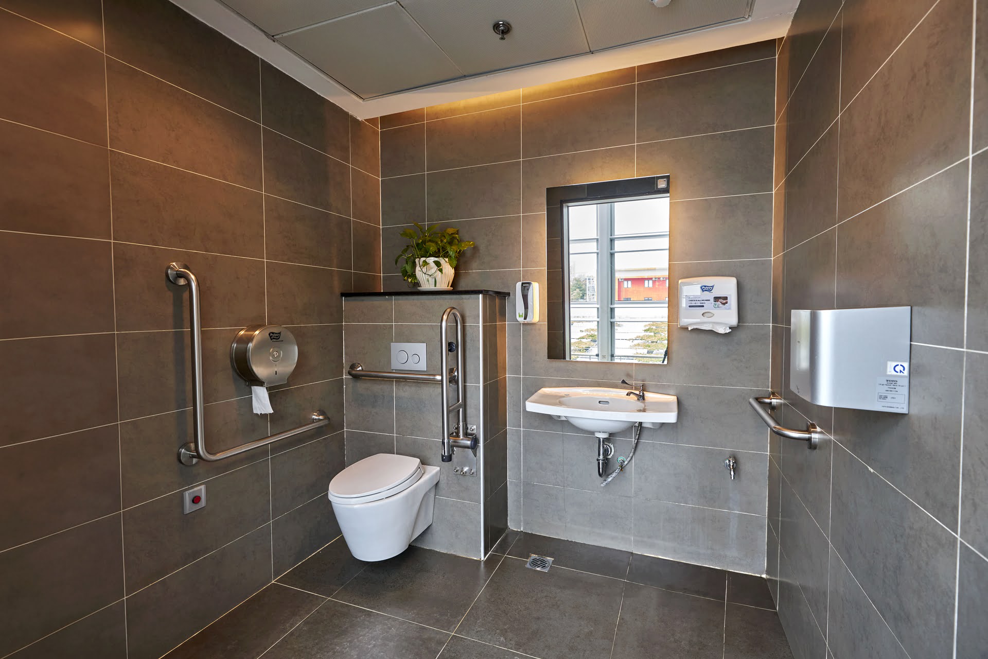 Ảnh 이동이 불편한 승객을 위한 화장실